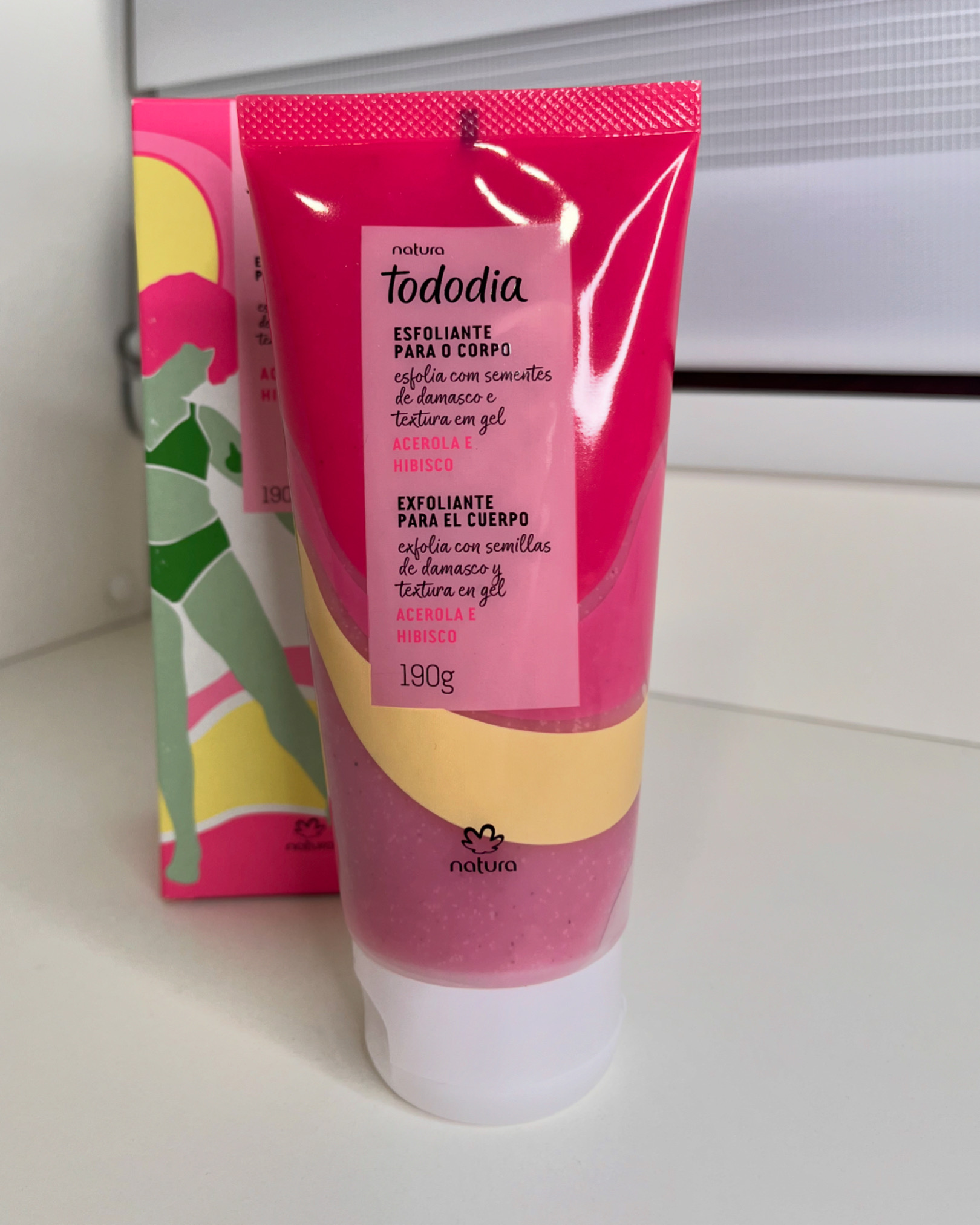 Exfoliante corporal Acerola e Hibisco